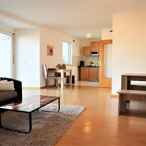 Am Clara Park Apartment